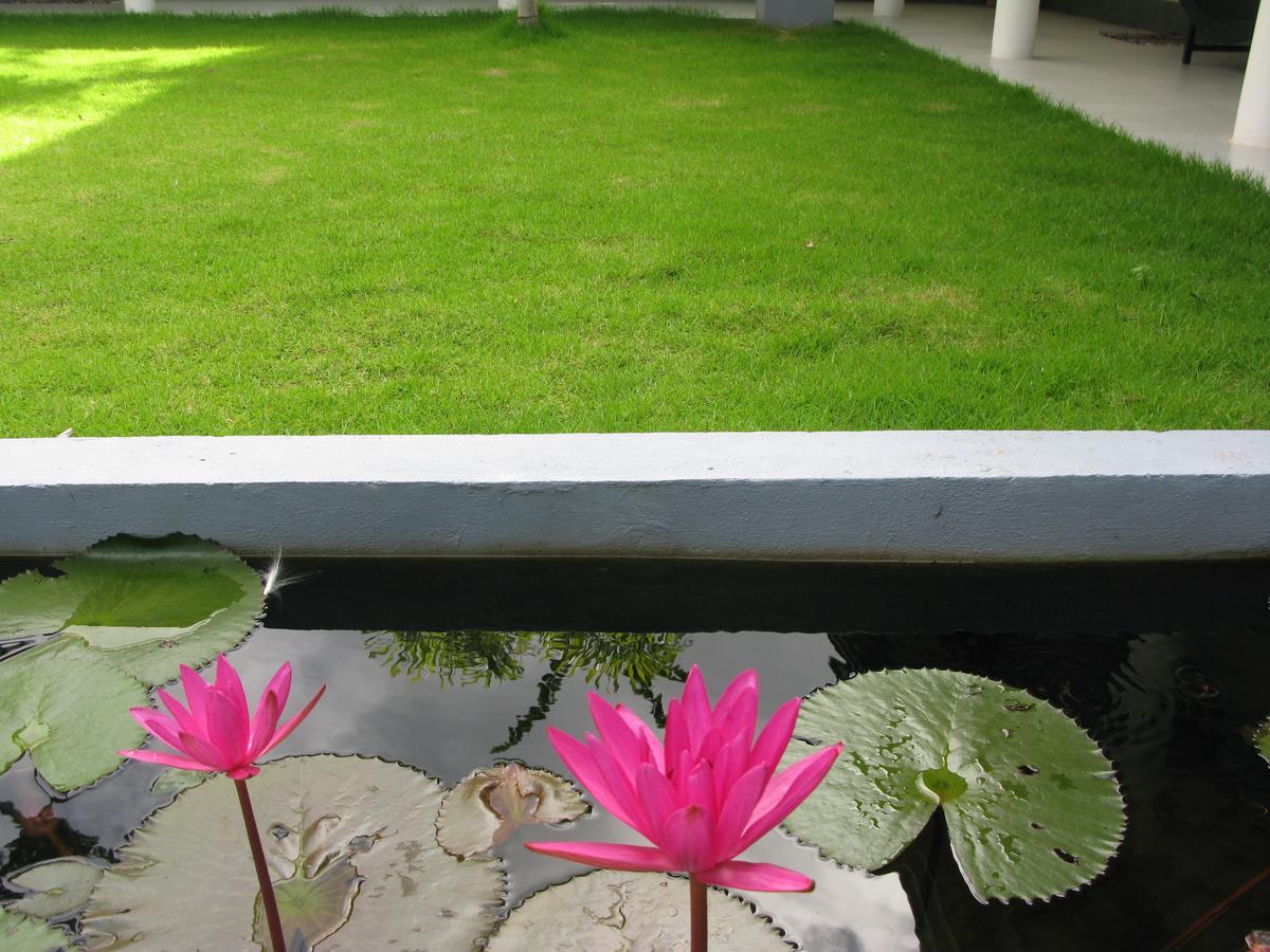 Anuhas Airport Villas Katunayaka Exterior foto